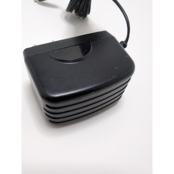 Logitech L-LD4-0 AC AC-Adapter - 8V 0.5A Genuine OEM - Picture 4 of 5